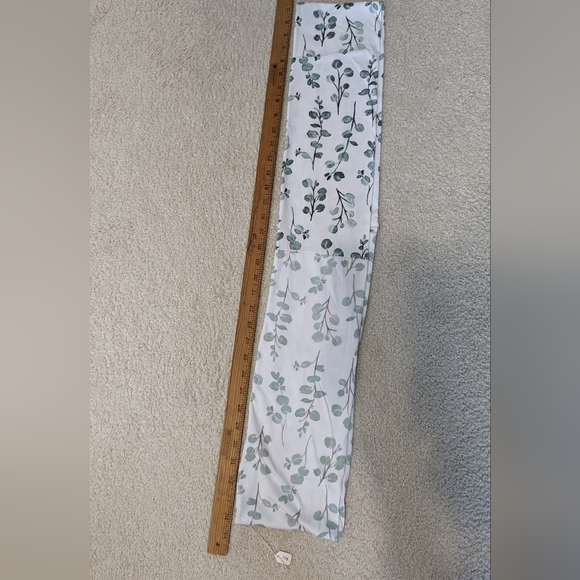 Organic cotton infinity scarf-eucalyptus leaves - Picture 3 of 3